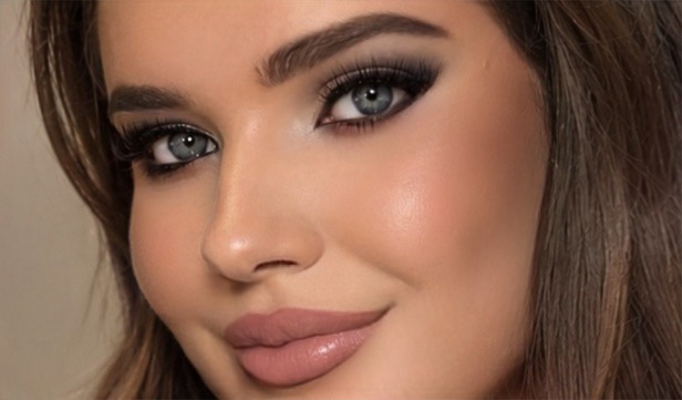 Close-up of a Sarah Studio makeup finish